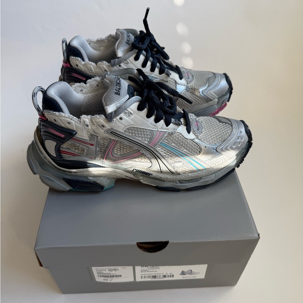 Balenciaga Runners Multicolor Sneakers - Picture 5 of 6